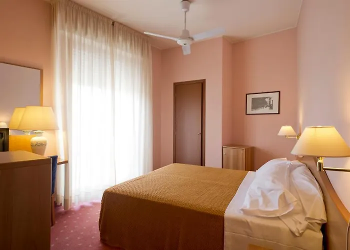 Gloria 3* Сальсомаджоре-Терме